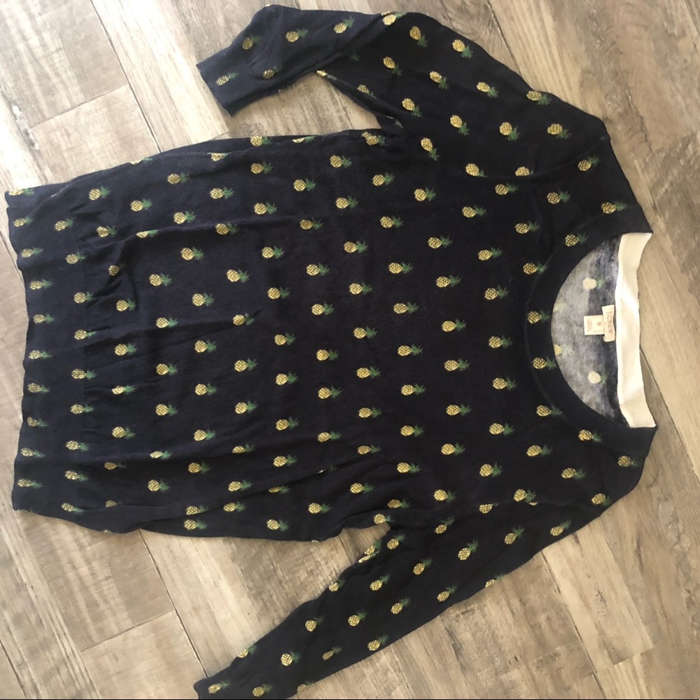 Women’s sweater